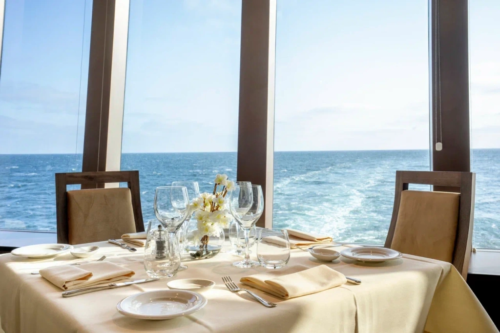 MSC Euribia ресторан