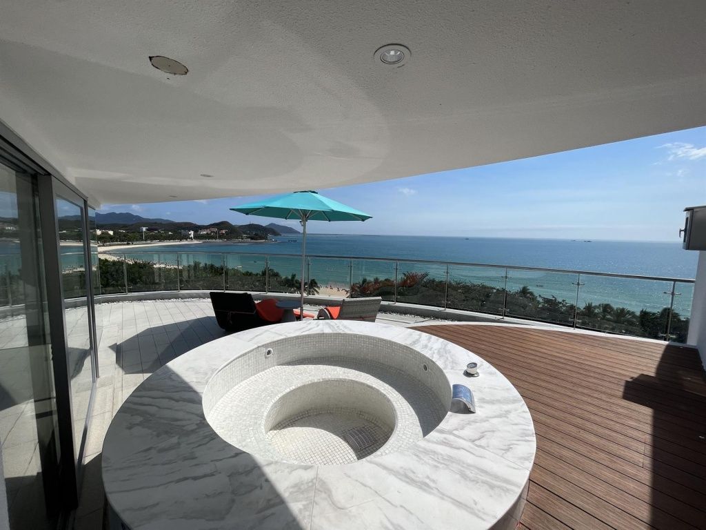 deluxe ocean view open suite imax