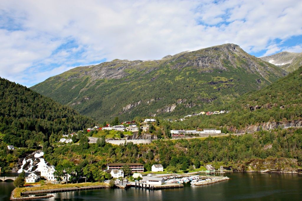 Хеллесильт, Норвегия