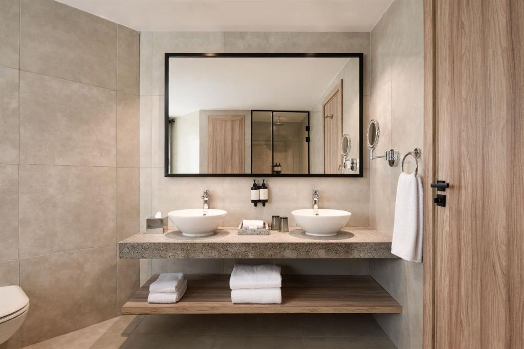 One bedroom suite 