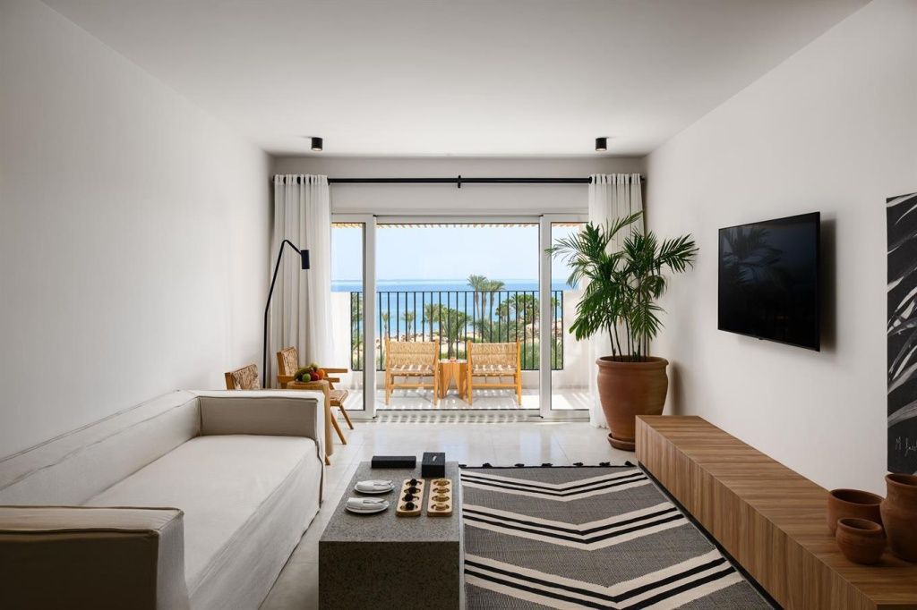 One bedroom suite 