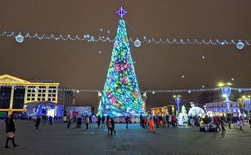 Но­во­год­ние крас­ки Мин­ска, 4 дня - Изображение 1