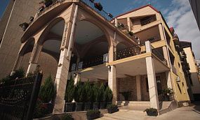 IRISE HOTEL KOBULETI 3* - Изображение 0