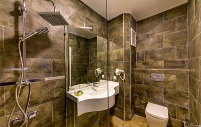   SERAY DELUXE HOTEL 4 **