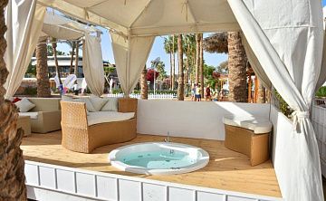 Отдых в Египте на песчаном пляже под пальмами в отеле  Seti Sharm Resort  4* - Изображение 11