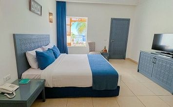 CLUB REEF 4* - коралловые рифы, уютная территория и высокий рейтинг