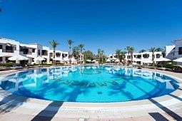 AMPHORAS BEACH