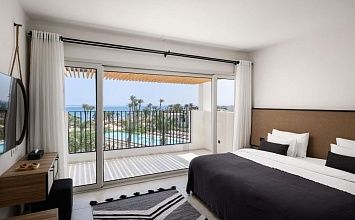SERRY BEACH 5* - белоснежный стильный отель на 1 линии Красного моря