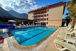 CASTLE PARK (EX. LARISSA PARK)
