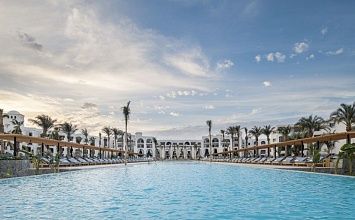 SERRY BEACH 5* - белоснежный стильный отель на 1 линии Красного моря
