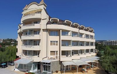 AURORA 3*