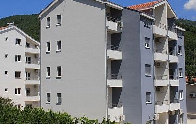  Villa Vlado Bozovic Class "A"